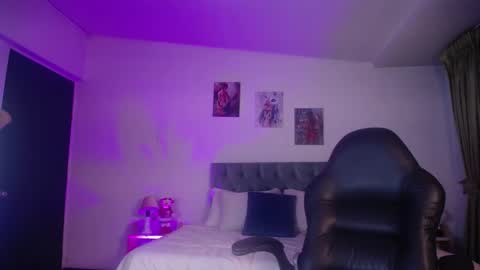 emely dolce online show from 12/06/24, 06:26