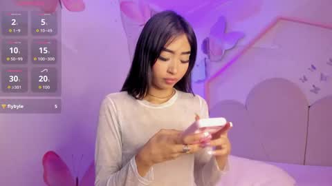 Snapshot of cloy_baby chatting on 05/27/26, 01:57 Eilyn online show from 05/27/26, 01:57
