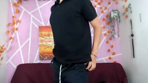 Snapshot of club_latinboys chatting on 10/03/25, 02:03 club_latinboys online show from 10/03/25, 02:03