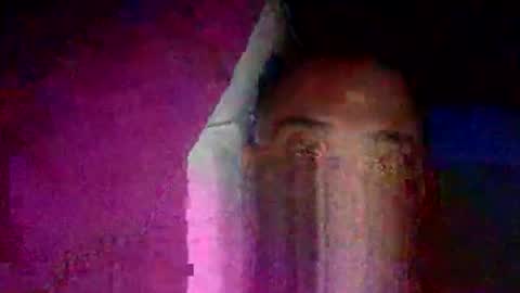 Snapshot of clubtm002 chatting on 09/28/25, 11:32 clubtm002 online show from 09/28/25, 11:32