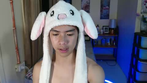 clyde_twinkx online show from 04/10/26, 08:46