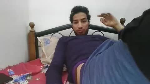 cm6punk6 online show from 12/04/25, 04:38