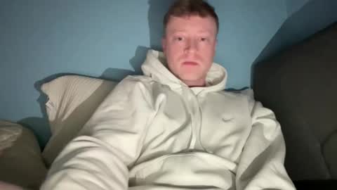 Snapshot of cmm420 chatting on 12/01/25, 10:09 cmm420 online show from 12/01/25, 10:09