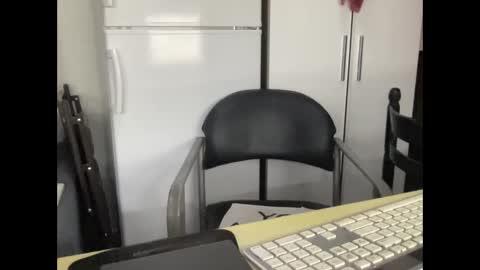 Coach Karl Porn Star Tip me all the way to my next trip online show from 11/21/25, 12:37