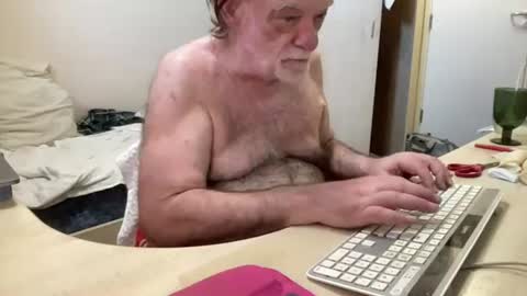 Snapshot of coach_karl chatting on 07/20/26, 11:45 Coach Karl Porn Star Tip me all the way to my next trip online show from 07/20/26, 11:45
