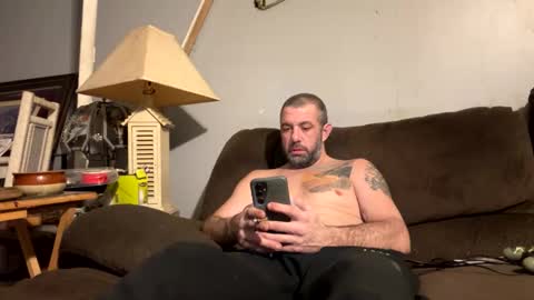 Snapshot of coachg12 chatting on 02/01/26, 02:10 coachg12 online show from 02/01/26, 02:10