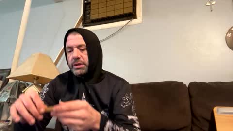 Snapshot of coachg12 chatting on 02/01/26, 03:21 coachg12 online show from 02/01/26, 03:21