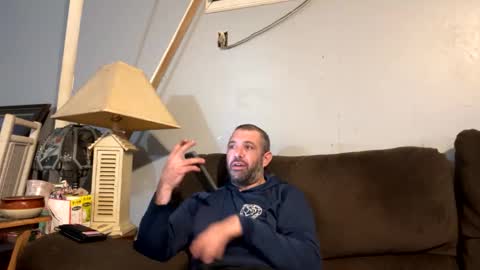 Snapshot of coachg12 chatting on 02/02/26, 12:26 coachg12 online show from 02/02/26, 12:26