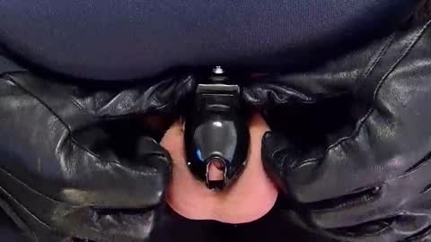 Locked online show from 12/12/24, 10:20