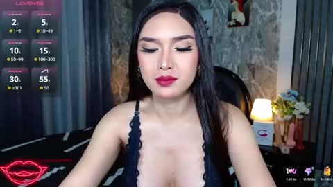 Nari online show from 11/21/25, 10:41