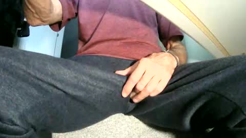 Ask me  online show from 01/31/25, 09:37