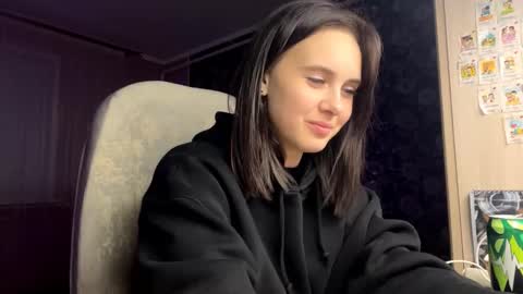 Nikki online show from 10/11/25, 10:52