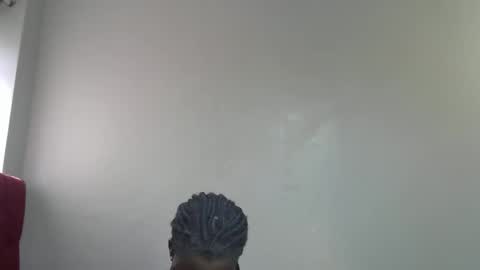 Luna online show from 12/19/25, 12:45