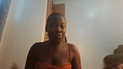 coco vixen9 online show from 10/03/25, 11:18
