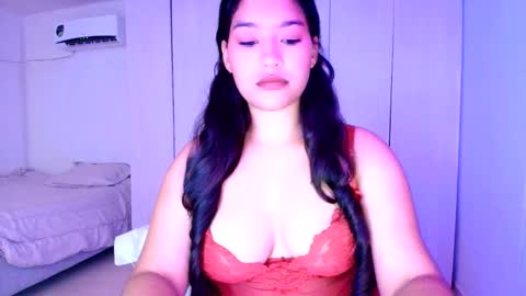 cocoa886863 online show from 11/03/25, 12:35