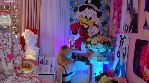 Mia online show from 12/19/24, 09:17