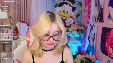 Mia online show from 12/21/24, 12:20