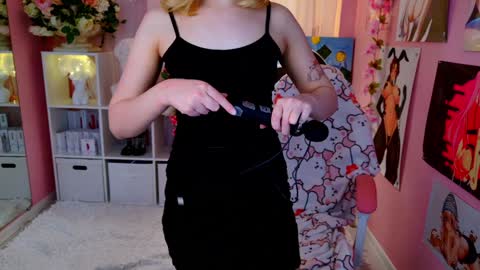 Mia online show from 01/08/25, 09:01