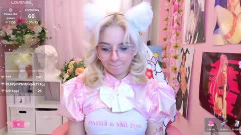 Mia online show from 02/04/25, 12:08