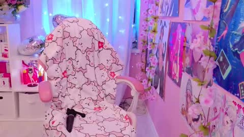 Mia online show from 02/12/26, 08:59