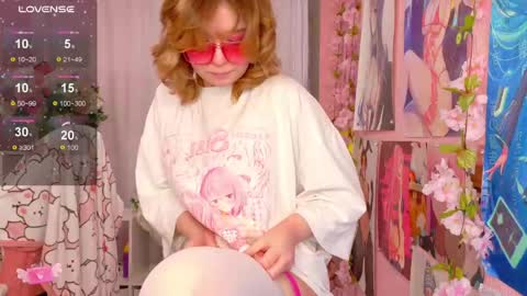 Snapshot of coconut_mia chatting on 05/28/26, 03:20 Mia online show from 05/28/26, 03:20