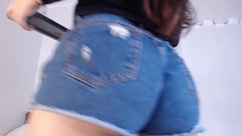 Snapshot of coconutt_oil chatting on 03/03/26, 09:48 coconutt_oil online show from 03/03/26, 09:48