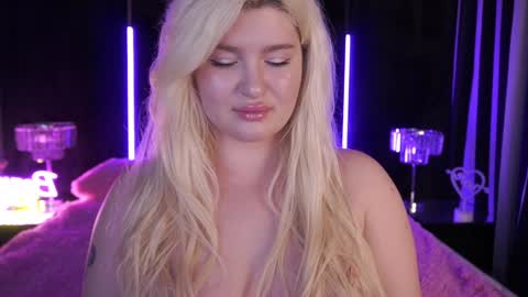 onlyfans amyleyy online show from 12/02/24, 07:25