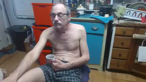 Snapshot of coffee601 chatting on 03/31/26, 11:43 coffee601 online show from 03/31/26, 11:43