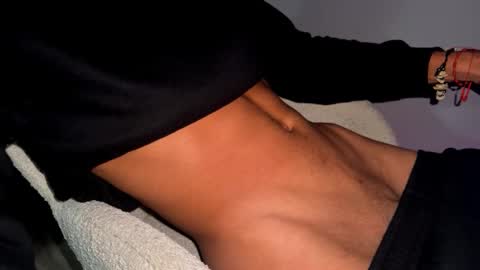 Snapshot of coitzzz chatting on 09/10/25, 04:01 coitzzz online show from 09/10/25, 04:01