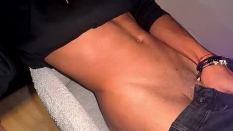 Snapshot of coitzzz chatting on 10/12/25, 05:17 coitzzz online show from 10/12/25, 05:17