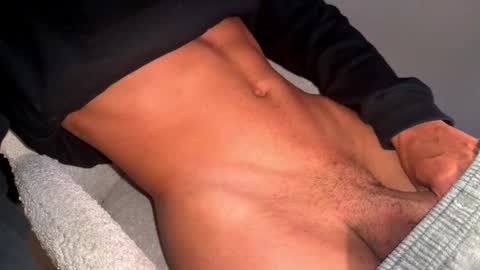 Snapshot of coitzzz chatting on 10/17/25, 04:26 coitzzz online show from 10/17/25, 04:26