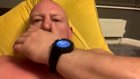 col4nows online show from 09/30/25, 09:20