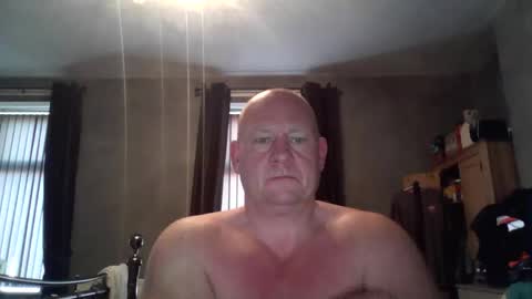 col4nows online show from 11/26/25, 09:10