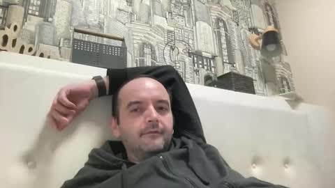 colambus83 online show from 03/06/26, 07:43