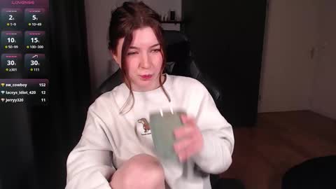 Snapshot of colaux chatting on 02/04/26, 09:20 Denise online show from 02/04/26, 09:20