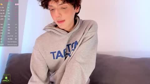 Snapshot of colestorm chatting on 10/07/25, 09:01 COLE online show from 10/07/25, 09:01