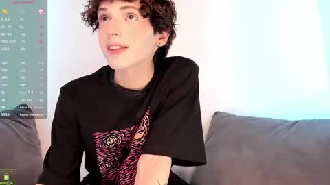 Snapshot of colestorm chatting on 10/18/25, 08:53 COLE online show from 10/18/25, 08:53