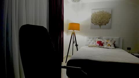 Olga. online show from 11/05/25, 03:23