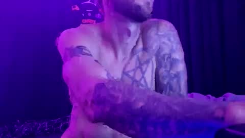 Snapshot of colevan2390 chatting on 11/14/25, 01:26 colevan2390 online show from 11/14/25, 01:26