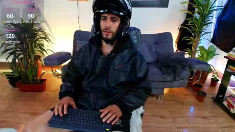 Snapshot of colin_stone chatting on 10/17/25, 12:01 colin_stone online show from 10/17/25, 12:01