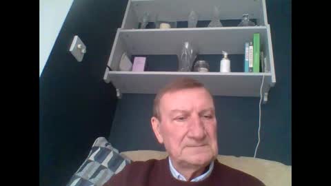 Snapshot of colinbeech chatting on 01/13/25, 12:24 colinbeech online show from 01/13/25, 12:24