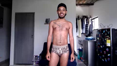 Snapshot of colinlatinbrown chatting on 05/18/26, 03:40 IG online show from 05/18/26, 03:40