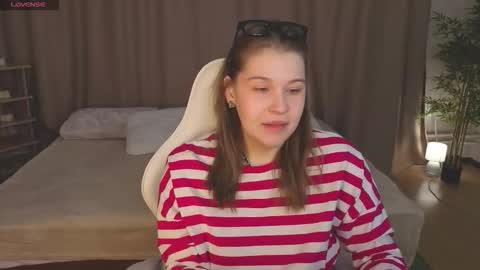 Collen Mon Tue Wed Thu Fri GMT 3 0300am - 0900am  online show from 02/28/26, 11:55