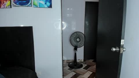 college_muscle_ass online show from 01/19/25, 08:19