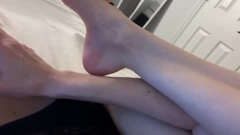 Snapshot of college_slut__ chatting on 12/05/24, 06:43 Allie online show from 12/05/24, 06:43