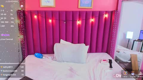  MEGAN  online show from 01/03/25, 11:01