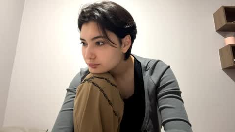 Milana online show from 04/17/26, 02:09