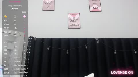 Snapshot of colombia_mommy_ chatting on 12/23/24, 12:30  GRETCHEN  online show from 12/23/24, 12:30
