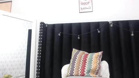 Snapshot of colombia_mommy_ chatting on 12/28/24, 12:13  GRETCHEN  online show from 12/28/24, 12:13