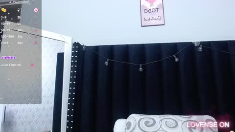 Snapshot of colombia_mommy_ chatting on 01/08/25, 12:15  GRETCHEN  online show from 01/08/25, 12:15